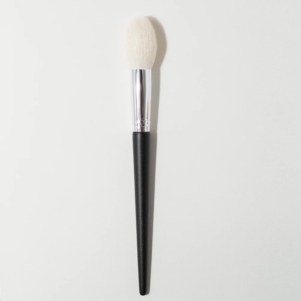 Shinedo 1 pcs TAPERED HIGHLIGHTER Face Brush Black matte balck Handle pincel maquiagem Cosmetic Make Up Bru