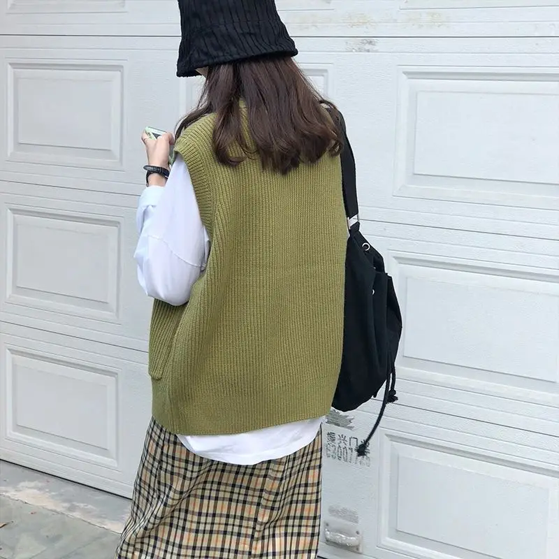 Women Solid Sweater Vests V-neck Single Breasted Stylish Loose Casual Japan Style Harajuku All-match Temperament Jumpers Vintage