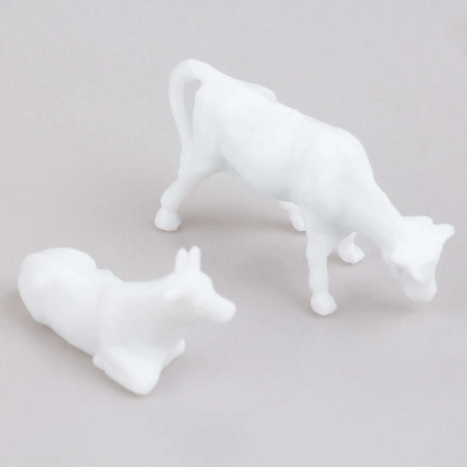 100pcs White Model Cows Scale 1:87 Unpainted Plastic Farm Animals Cows For Model Agricultural Park Countryside Landscape Layout