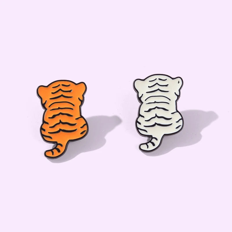 Cartoon Cute White Brown Tiger Back View Design Alloy Enamel Brooch Personality Small Animal Badge Clothing Accessories Pin