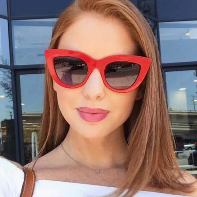 LONSY Retro Cute Sexy Ladies Cat Eye Sunglasses Women Brand Designer Sun Glasses For Female Vintage Black Eyewear Shades UV400