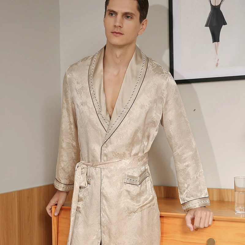 Classic 100% Silk Men Robe with Waist Belt Jacquard Elegant Gentleman Bathrobe sp0180