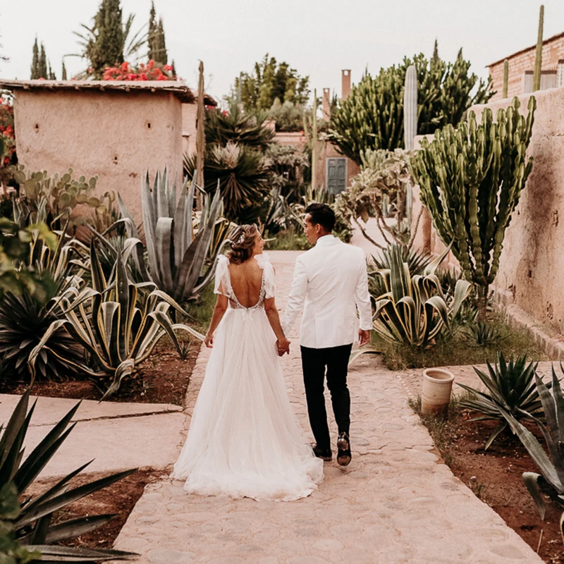 Alças de espaguete sem costas rústico vestido de casamento feito sob encomenda bordado floral rendas praia romântico 2022 v pescoço tule vestidos de noiva