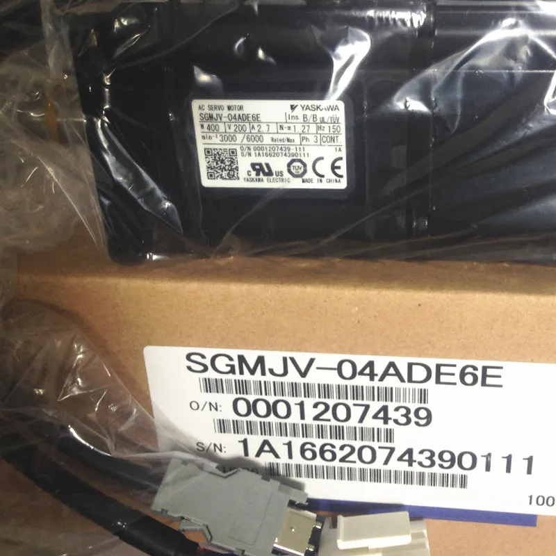 BRAND NEW SGMJV-04ADE6E AC SERVO MOTOR