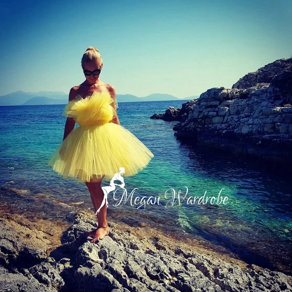 

New Arrival 2021 Yellow Tulle Party Dresses Girls Extra Puffy Ruffled Strapless Tulle Gown Custom Made Women Short Dress