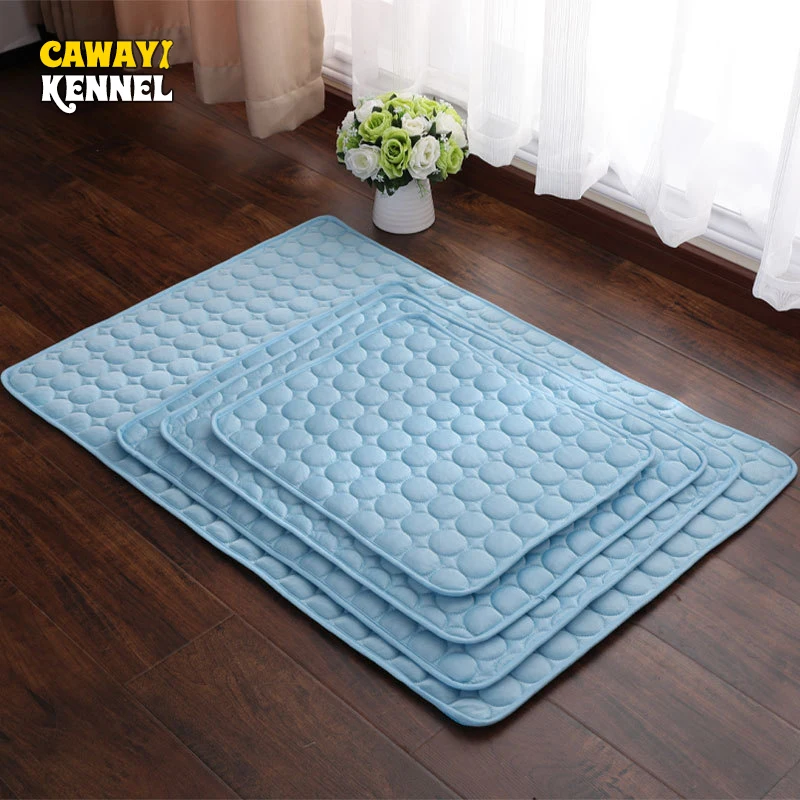 

CAWAYI KENNEL Dog Cooling Mat Pet Ice Pad Teddy Mattress Pet Cool Mat Bed Cat Summer Keep Cool Ice Silk Cooling Dog Mat for Dogs