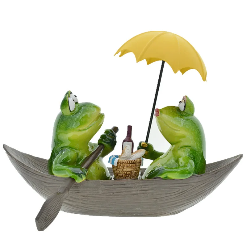 Funny Garden Animal Resin Lovers In a Boat Cartoon Frog Figurine Nordic Home Room Decoration Modern Garden Park Decor Ornament