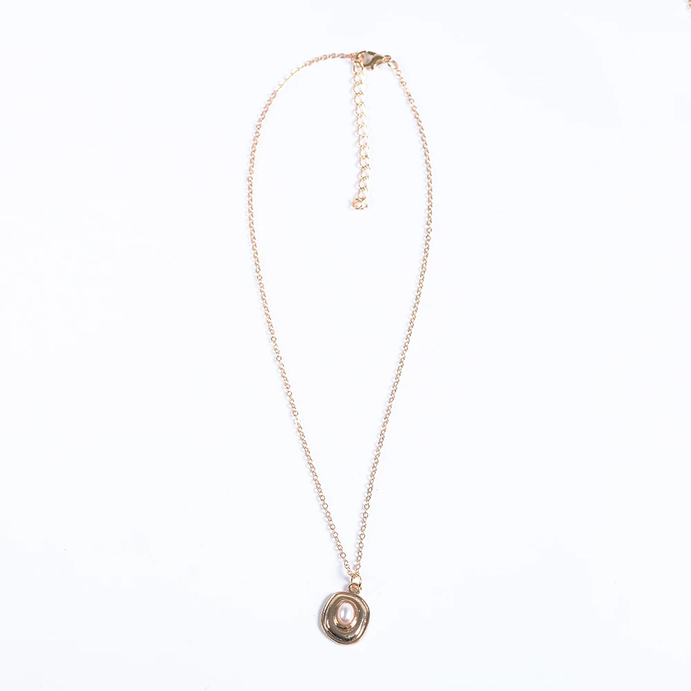 2024 New ZA Double Layer Golden Chains Choker Necklace Women Faux Pearl Conch Pendants Jewelry Ethnic Statement Vintage Necklace