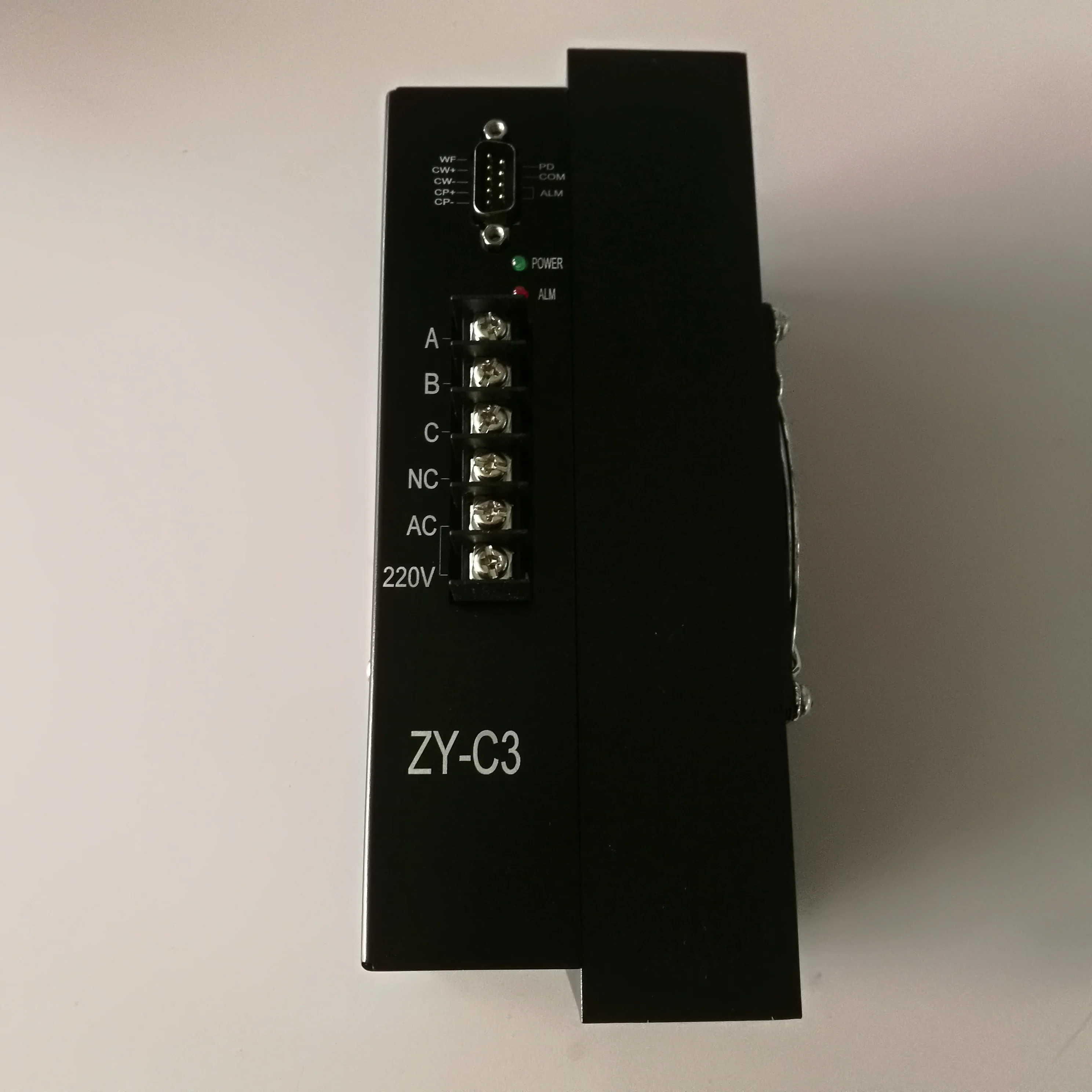 Então c3 c3 Driver Trifásico para Máquina de Solda e Fabricação de Bolsalas Não Tecidas Tablezyc3