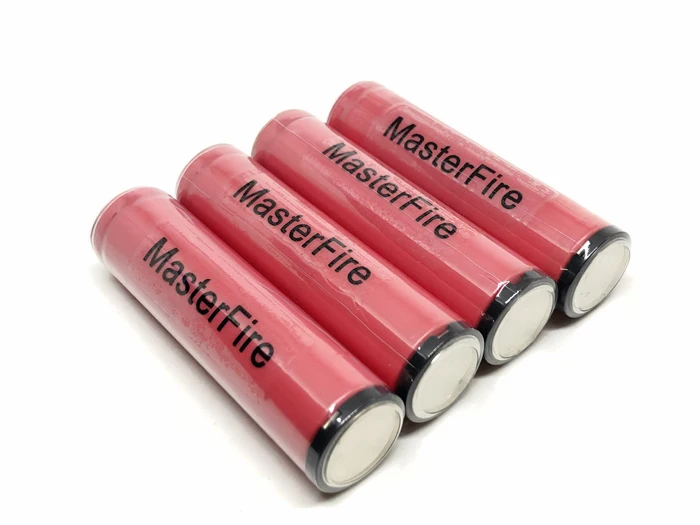 MasterFire 4pcs/lot Original Protected 18650 Rechargeable Lithium Battery 3.7V 2600mAh Cameras Flashlights Batteries Cell