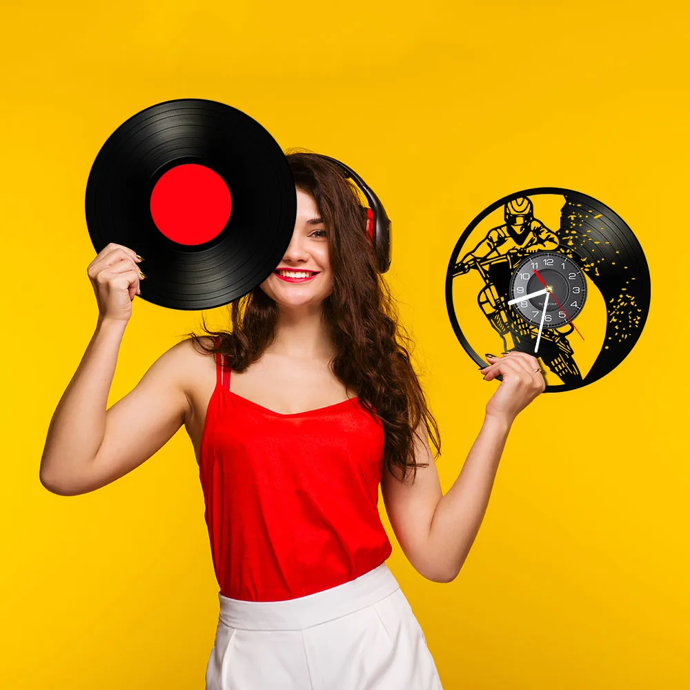 المتطرفة الدراجة رايدر ألبوم الفينيل سجل ساعة سرعة المتسابق سباق الرياضة رجل الكهف شنقا ديكور ساعة الحائط هدية لراكبي موتوكروس