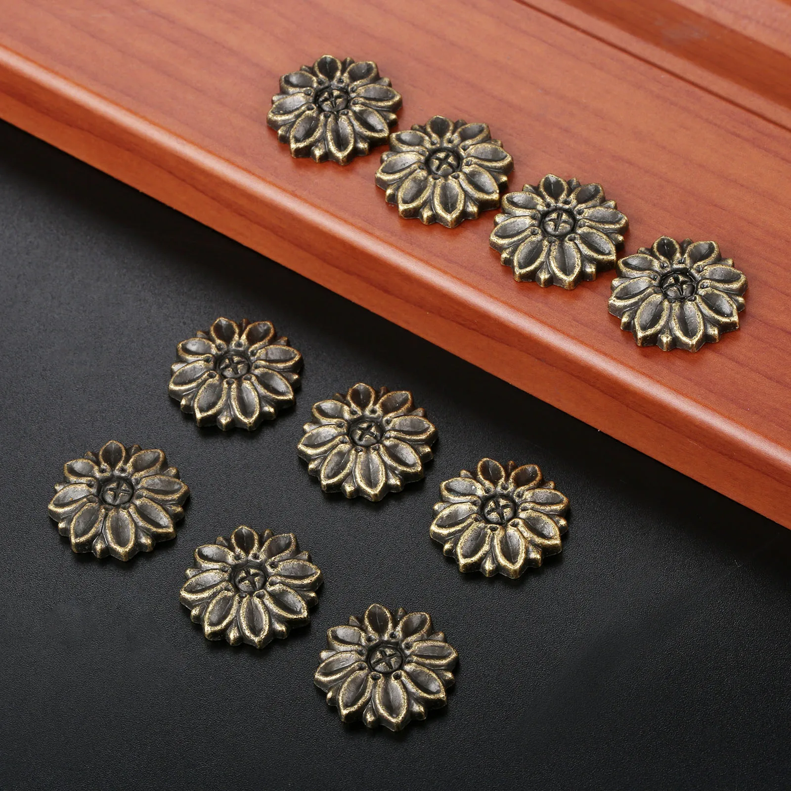 10pcs/lot Vintage Alloy Corners Cabochon Ancient Flower Flatback Alloy Embellishment Patch Scrapbook Decor Wood Jewelry Box 23mm