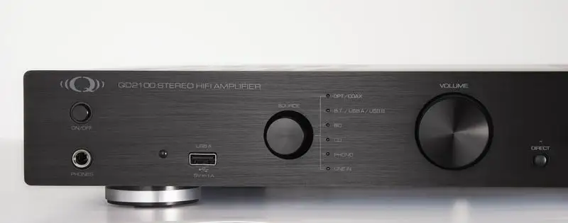 Nueva máquina combinada de alta fidelidad, amplifier-QD2100 de potencia, respuesta de frecuencia: 20Hz-50KHz + -1dB, relación señal-ruido: 100dB