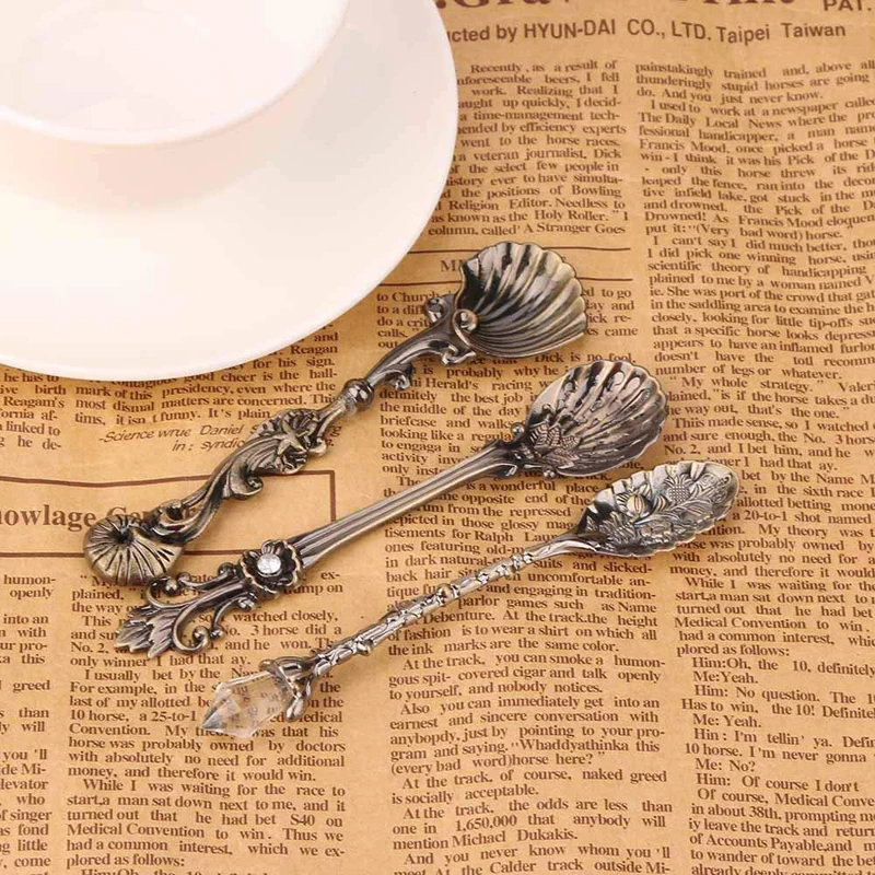 MR 3Pcs/Set Vintage Royal Style Carved Small Coffee Tea Spoon Mini Dessert Spoon Set for Snacks Flatware Ice Cream Tableware