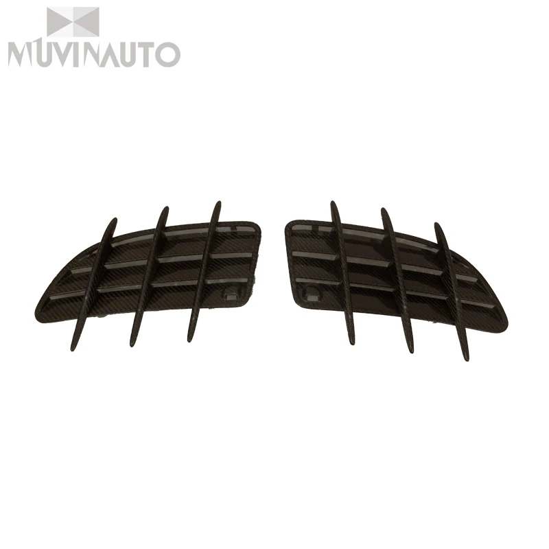 For Benz SLKR171 carbon fiber machine cover is modified into air inlet.