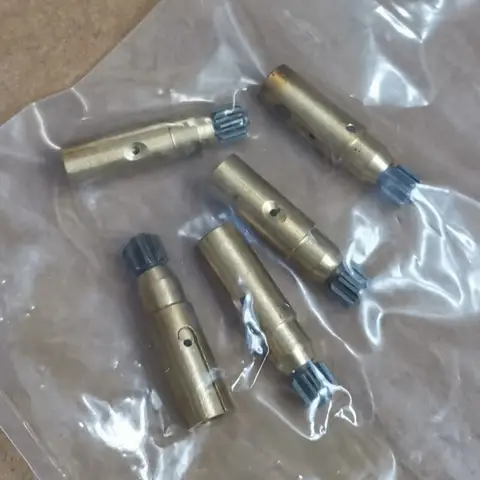 5 Pieces Oil Pump MS 170 180 210 230 250 MS170 MS180 MS210 MS230 MS250 OEM 1123 640 3200, 1123 640 3201