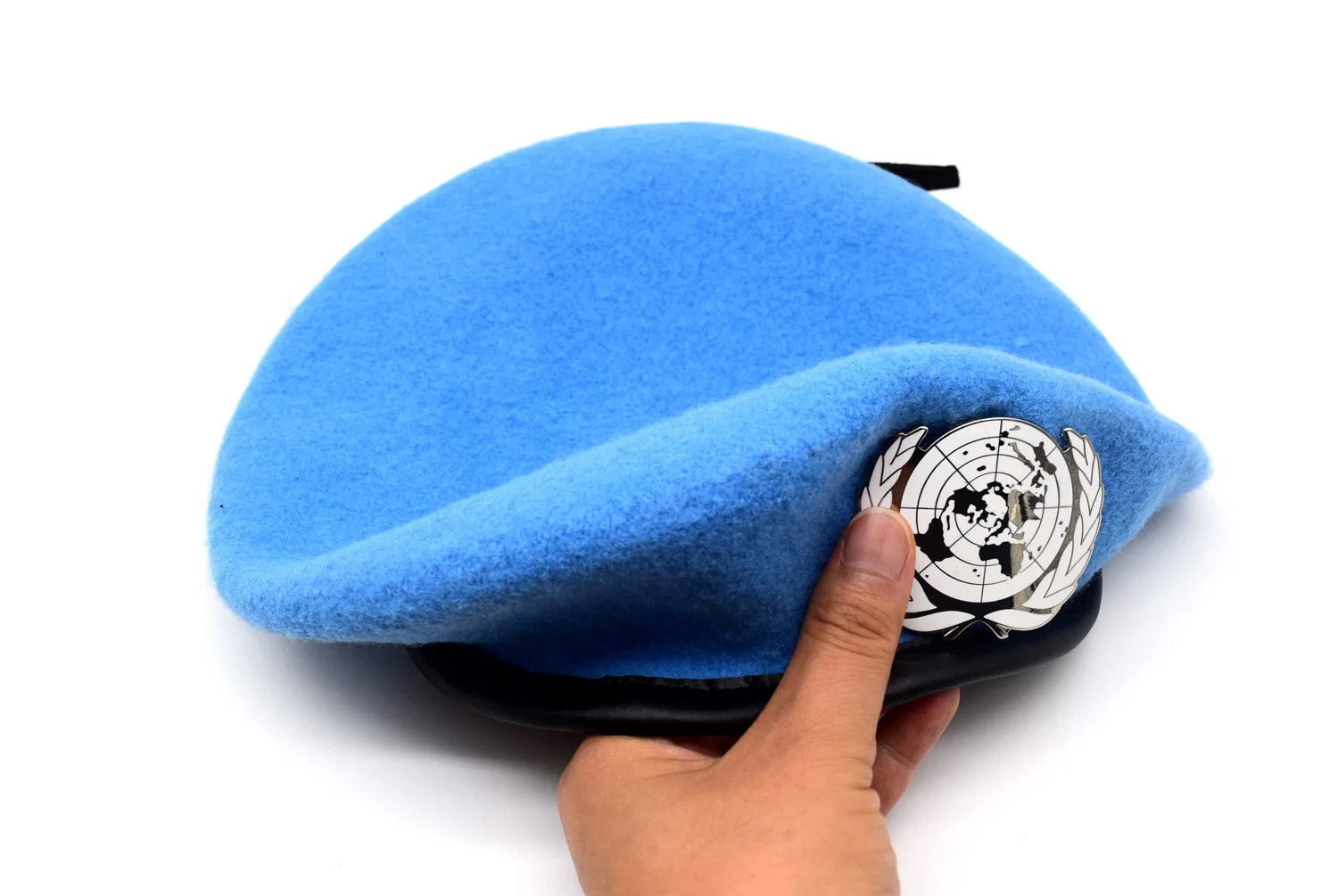 Kolekcjonerskie siły pokojowe ONZ niebieski BERET W nie Siliver odznaka wełniana czapka
