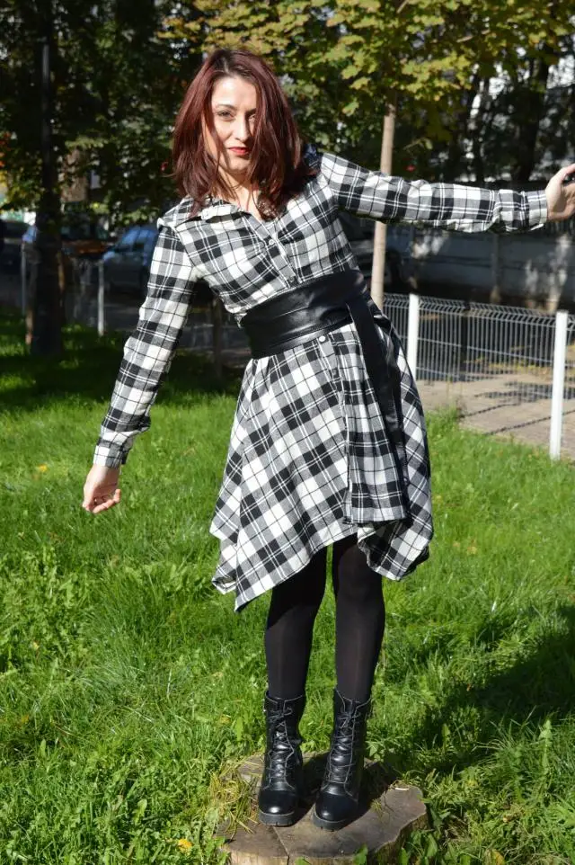 Women Red Plaid Belted Roll Tab Sleeve Handkerchief Dress Grunge Gothic Casual Dresses Vestidos Button Up Long Sleeve Streetwear