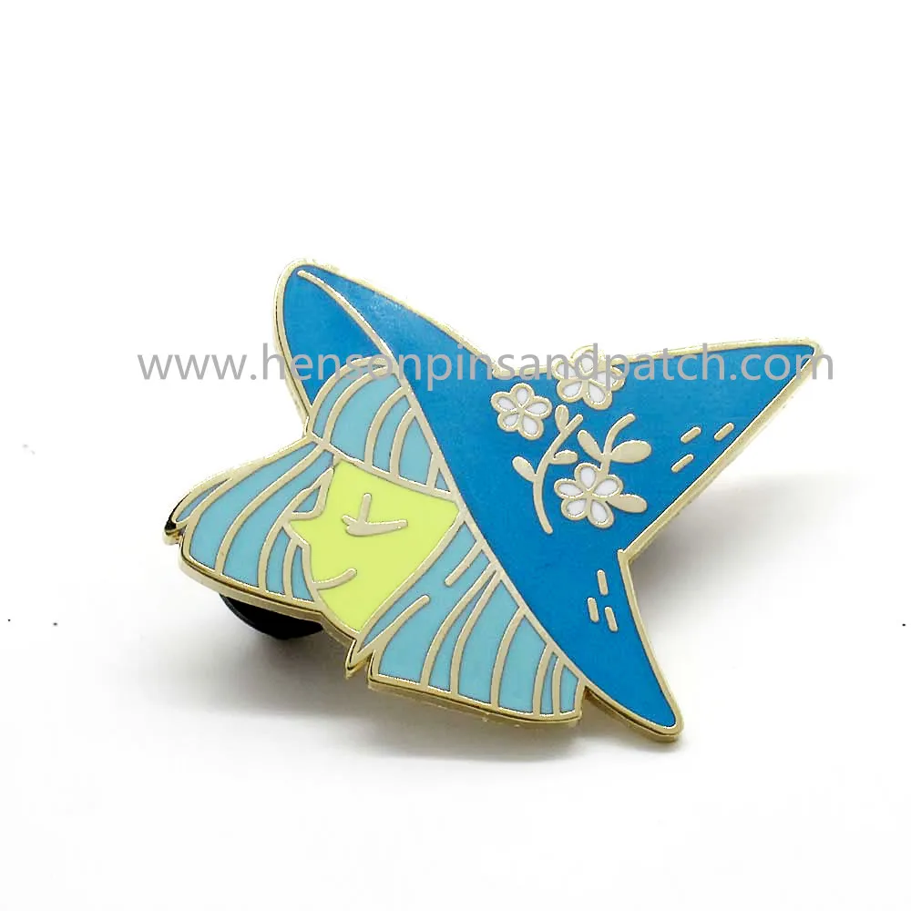 retail and stock gold hard enamel Witches pin badges