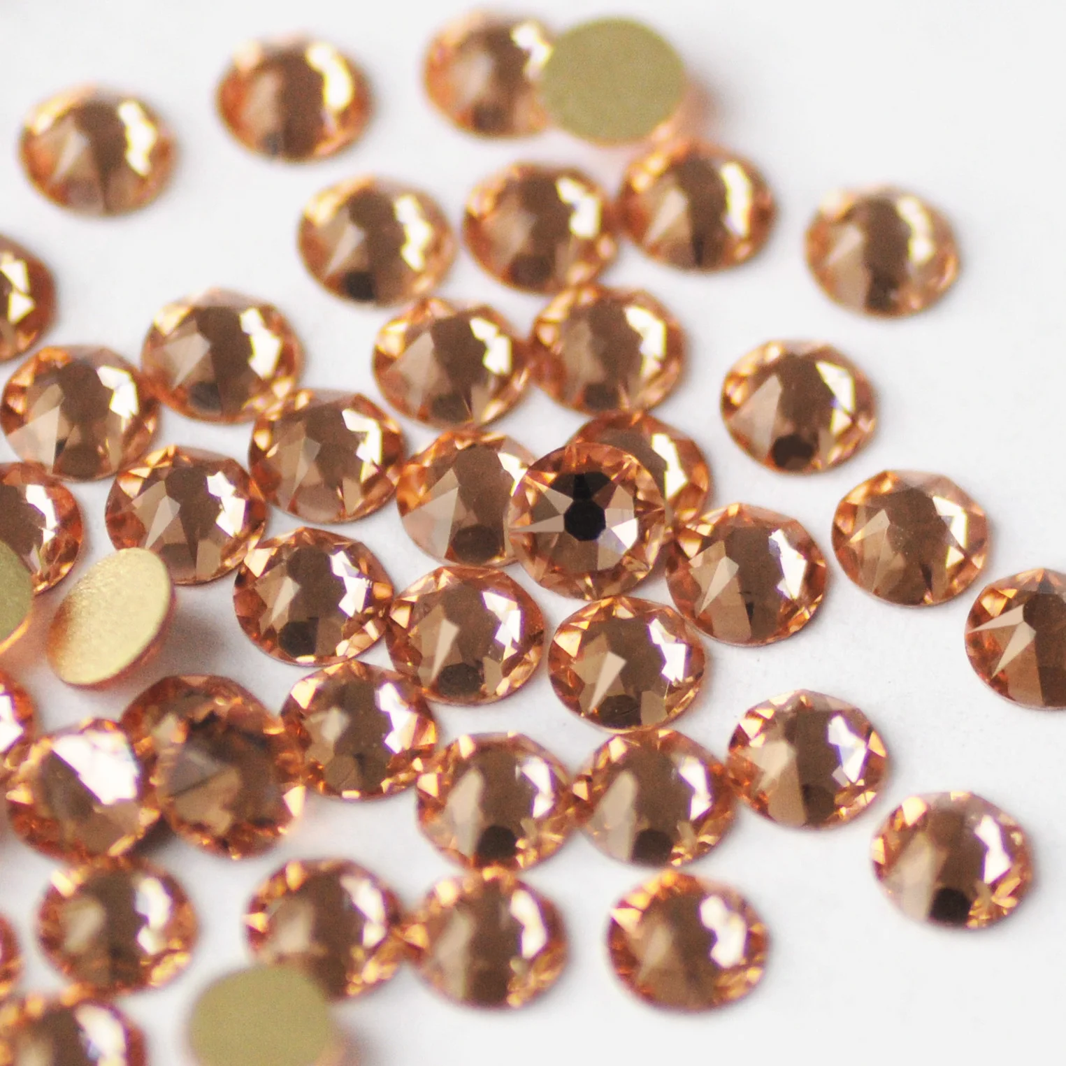 

Glitter Light Peach Rhinestones Non Hotfix Flatback Crystal Rhinestone for DIY Nail Art Clothing Dress Needlework Decoration