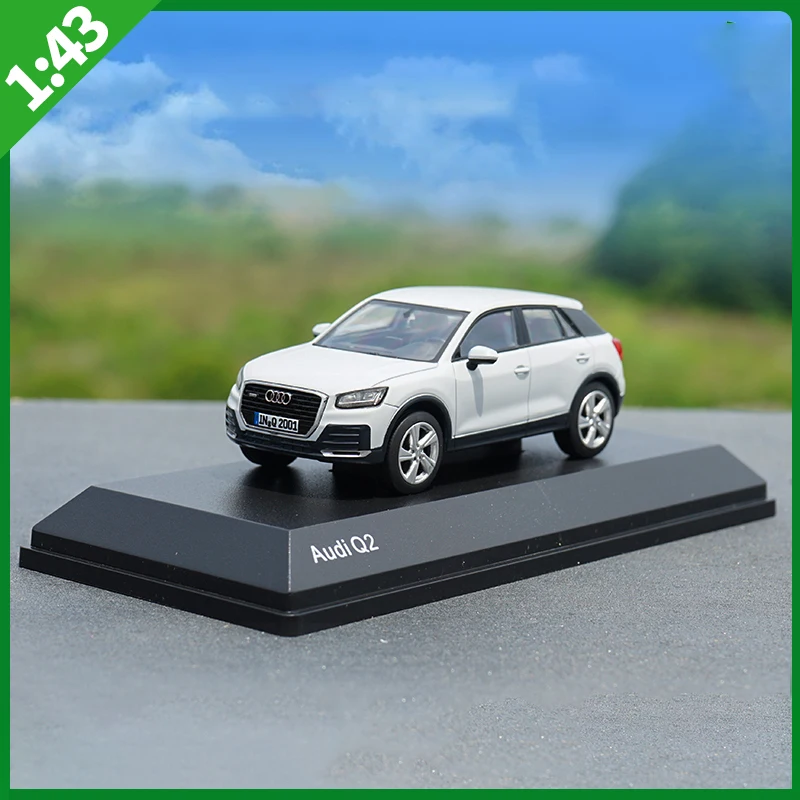 Nuovo 1:43 AUDI Q2 SUV modello di auto in lega diecast e veicoli giocattolo macchinine giocattoli per bambini regali per bambini giocattolo per