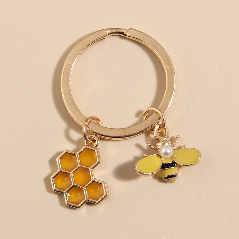 Cute Keychain Bee Honeycomb Heart Flower Key Ring Garden Key Chains Souvenir Gifts For Women Men Handbag Accessorie Jewelry