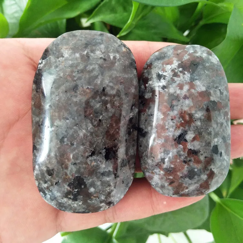 Natural Stone Yooperlite Energy Crystal Palm Meditation Healing Crystal Powerful Chakra Sodalite Witchcraft Home Room Decoration