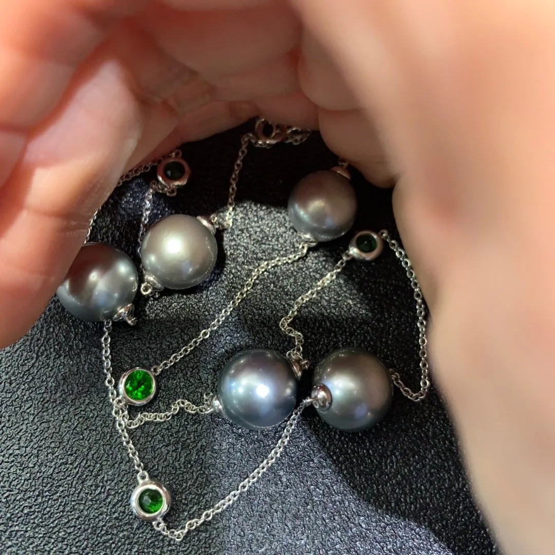 10-10.7MM natural tahitian pearl  and diopside  stone necklace 44-46CM 18Ｋ white gold chain long genuine fine women jewelry