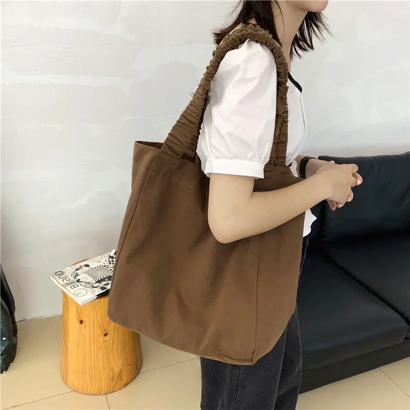 Large Capacity Hand-held Canvas Bag Pleated Wide Shoulder Shopping Bag Outdoor Retro Fashion Hand-held Single Shoulder Tote Bag