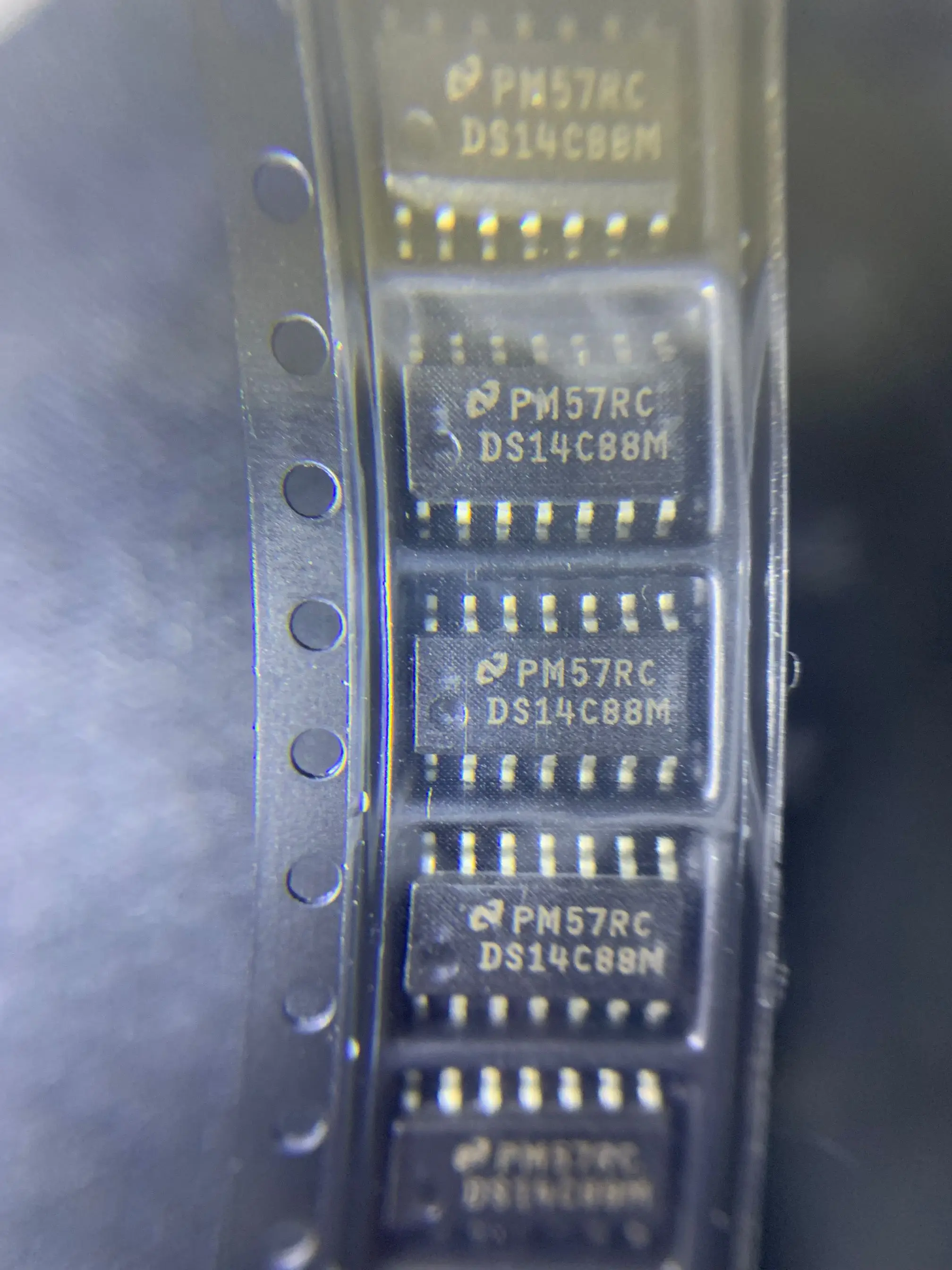 10 шт./лот DS14C88M DS14C88MX SOP14 100% новый оригинальный Бесплатная доставка