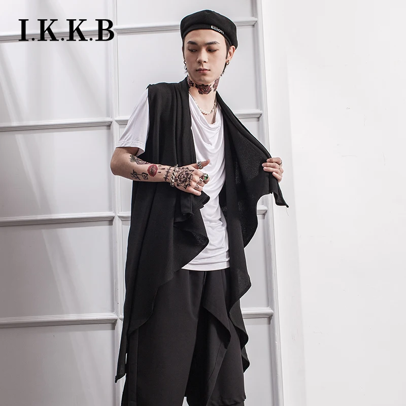 The New Korean version of the summer long sleeveless waistcoat undershirt loose fashion fashion youth thin spinning Cardigan fas