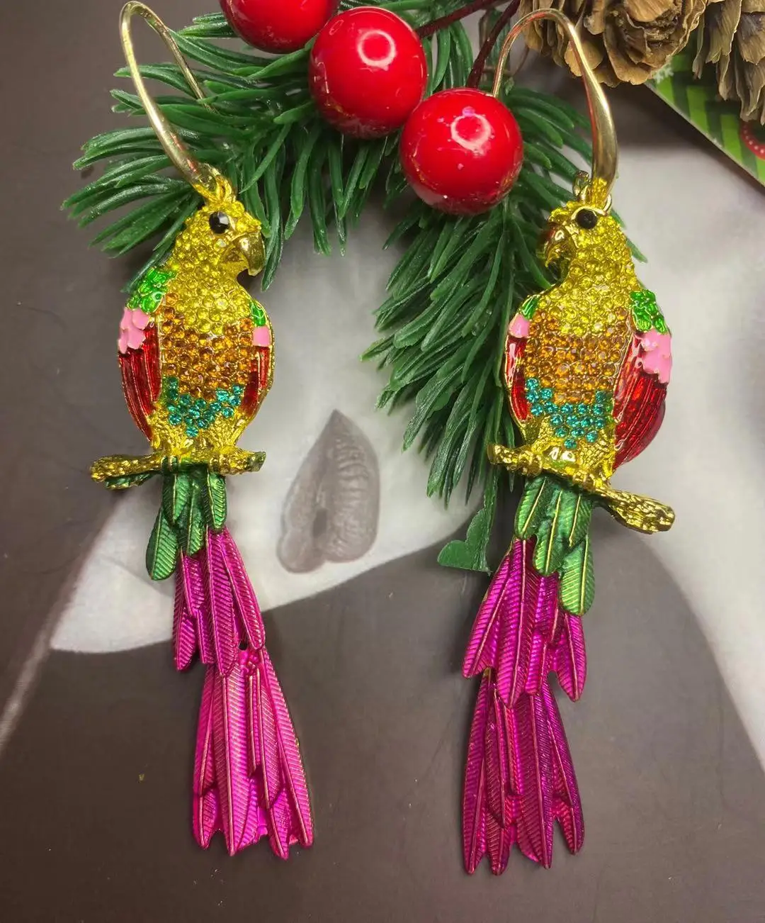 Personality Rhinestone Parrot Snack-shaped Earrings for Party Casual Jewelry Accessories