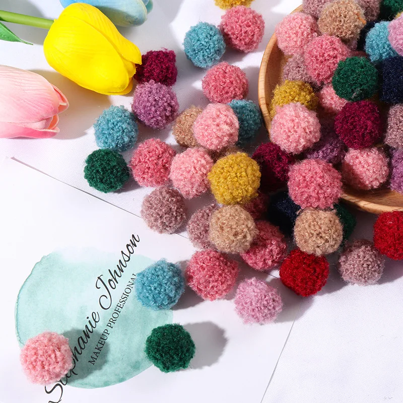 100Pcs 15/20mm Korean Curly Plush Balls DIY Craft Earrings Pendant Hair Accessories Clothing Hat Pompoms Wedding Decor Materials