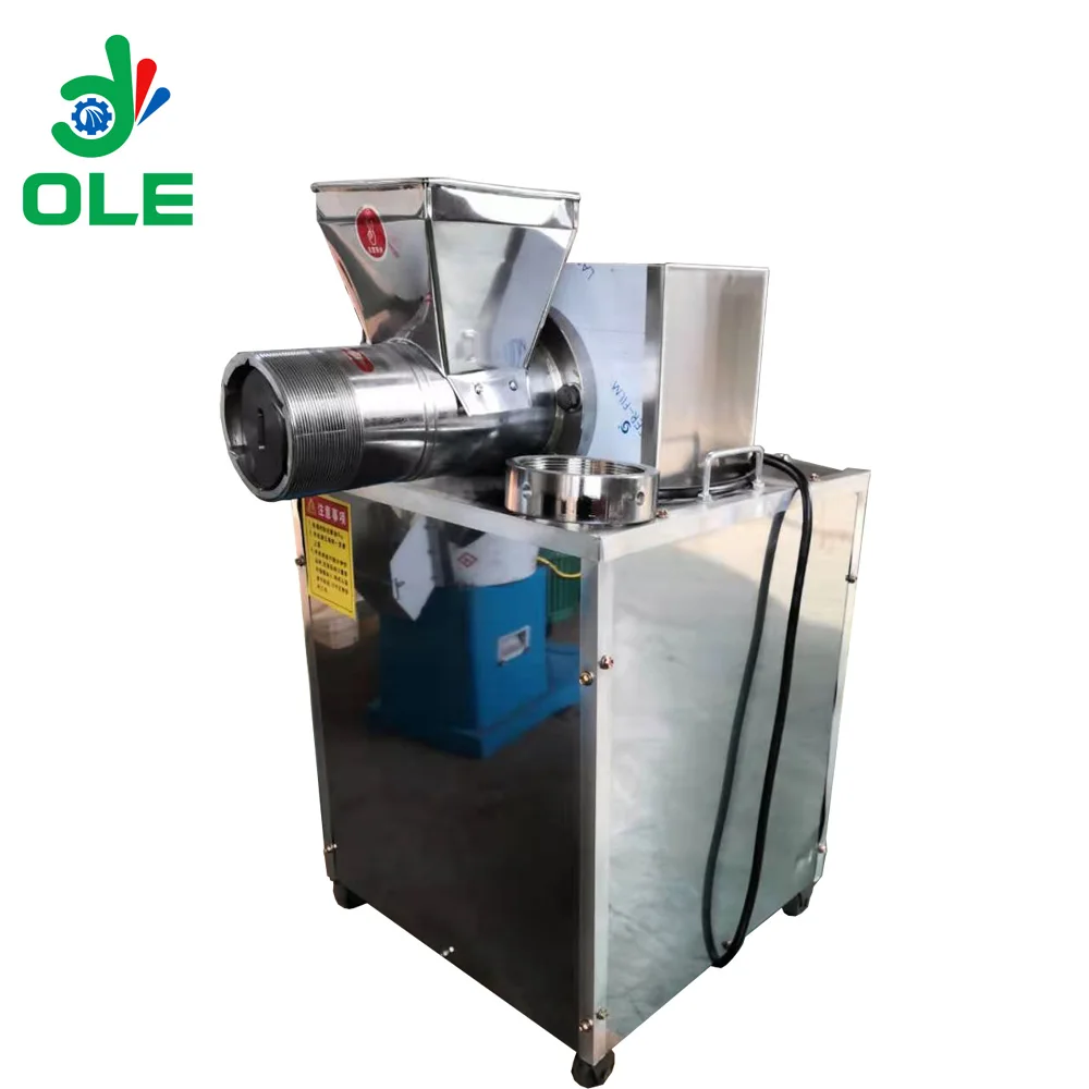 3つの型を備えた大きなパスタ麺機、100キログラム/時間