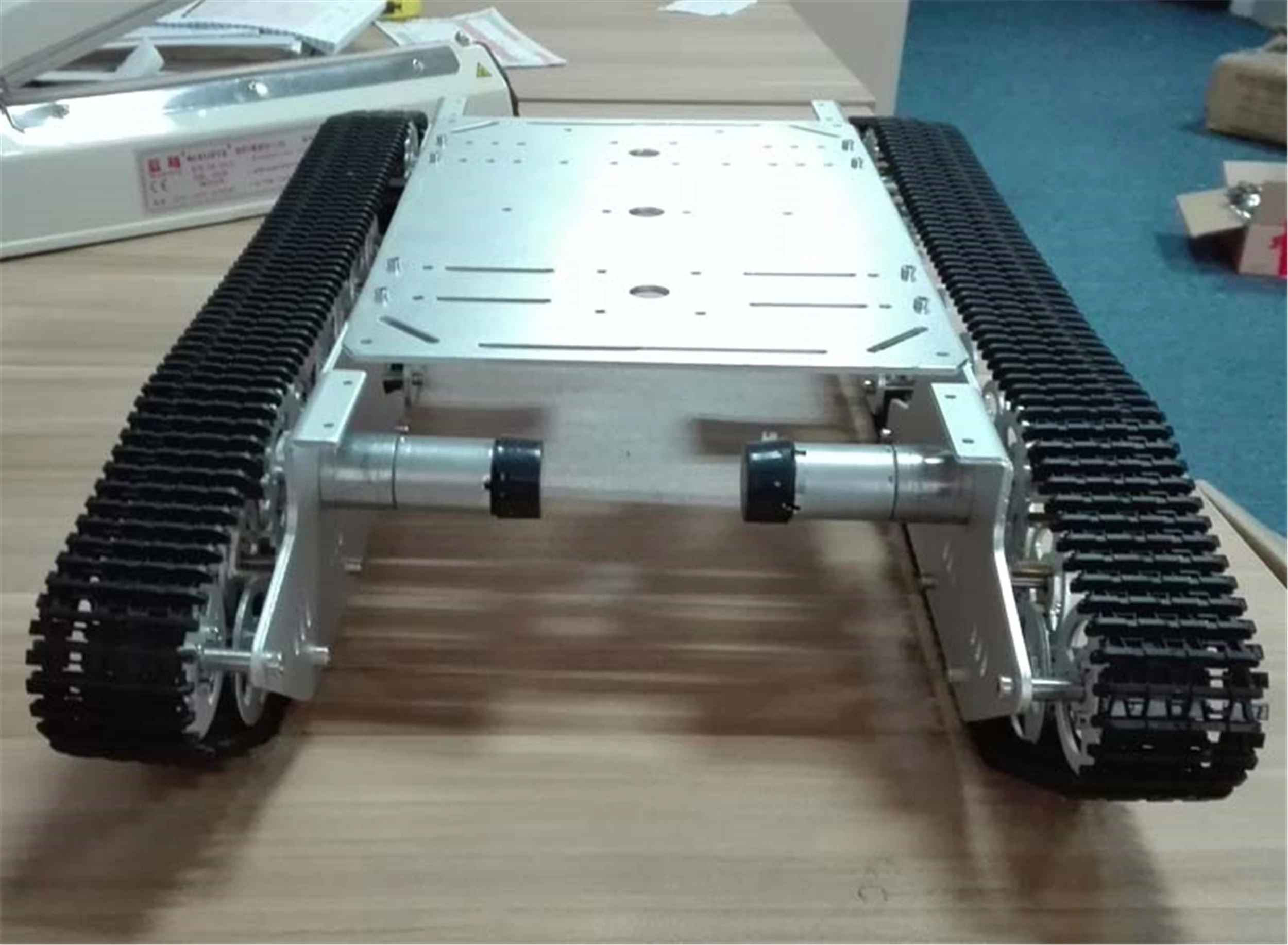 DIY 4WD Metal Tank Chassis Large T800 Smart Crawler Robot Platform 4pcs High Torque Motor With Encoder Speed Feedback Heavy Load