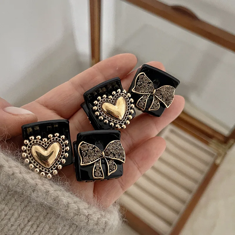 

Ruoshui Woman Heart Bowknot Hair Claws Barrettes Korean Style Hairpins Hair Clips Women Hair Accessories Vintage Hairgrip