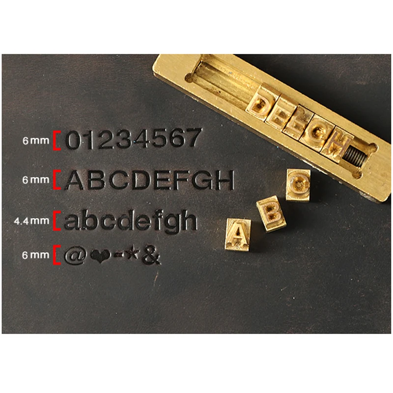 Tarifa de grabado personal para billetera y tarjetero.