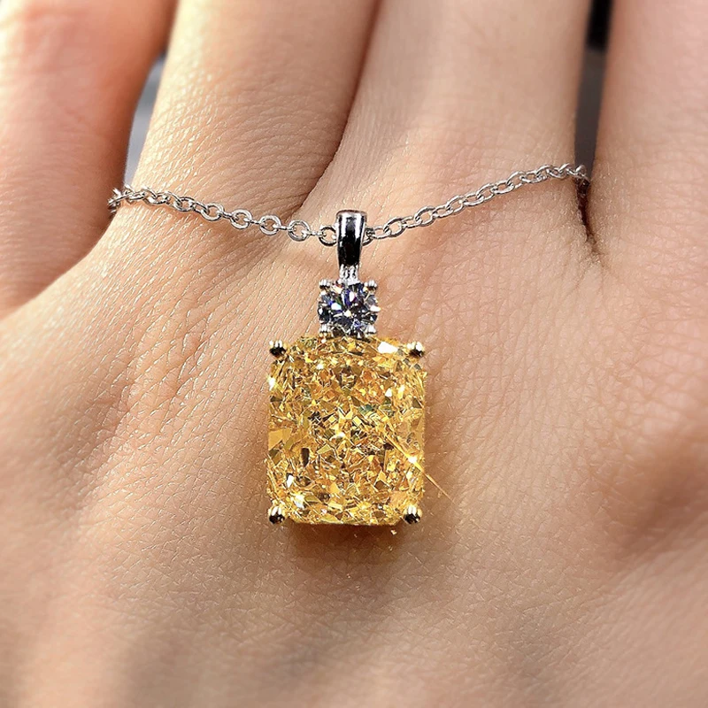 Huitan gelbe quadratische kubische Zirkon Anhänger Halskette für Frauen einfache stilvolle Design Dame Party Accessoires Geschenk Modeschmuck