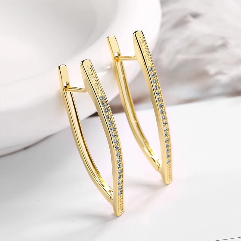 Women\'s New Fashion Hyperbolic V-Shaped Triangle Drop Earrings Crystal Golden/White Straight Piercing Earring Stud Accessories