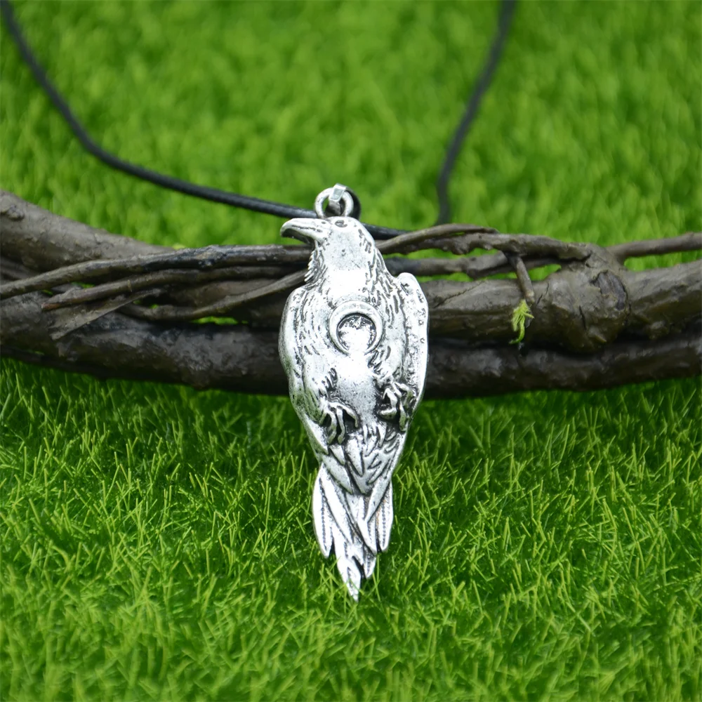Viking Raven Amulet With Crescent Moon Symbol Wicca Talisman Jewlery Crow Bird Pendants Necklaces Mens Womens Gifts