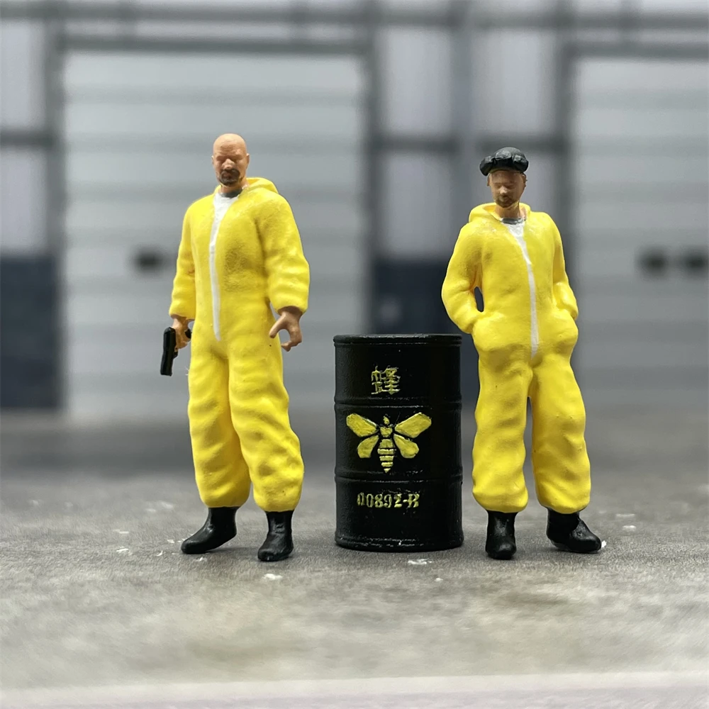 1/64 Scale Model Breaking Bad Walter And Jesse Oil Drum Cast Alloy Car Static Figures Miniature Dioramas Scene Layout Hobby Toy