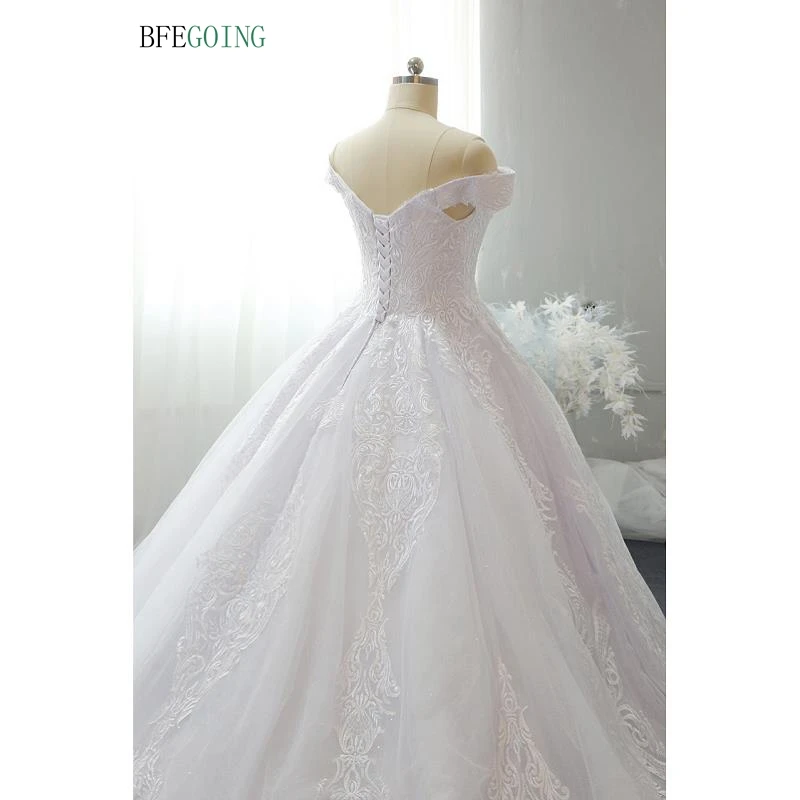 Robe de mariée en dentelle Organza blanche luxueuse, longueur au sol, avec des Appliques, sur mesure