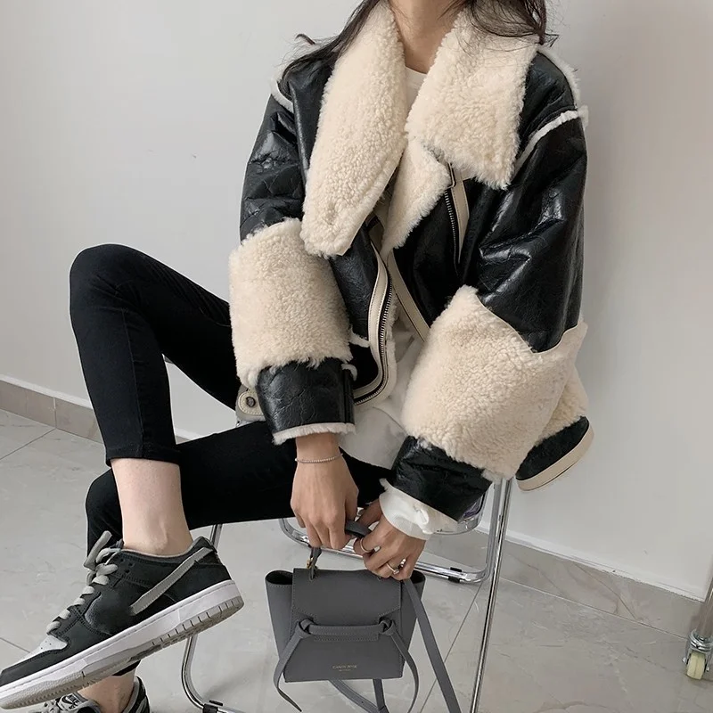 Winter Fashion Women Lambswool Real Fur Jacket Thick Warm Wool Lining Moto Biker Coat Boyfriend Style Loose Fit Shearling Jacket