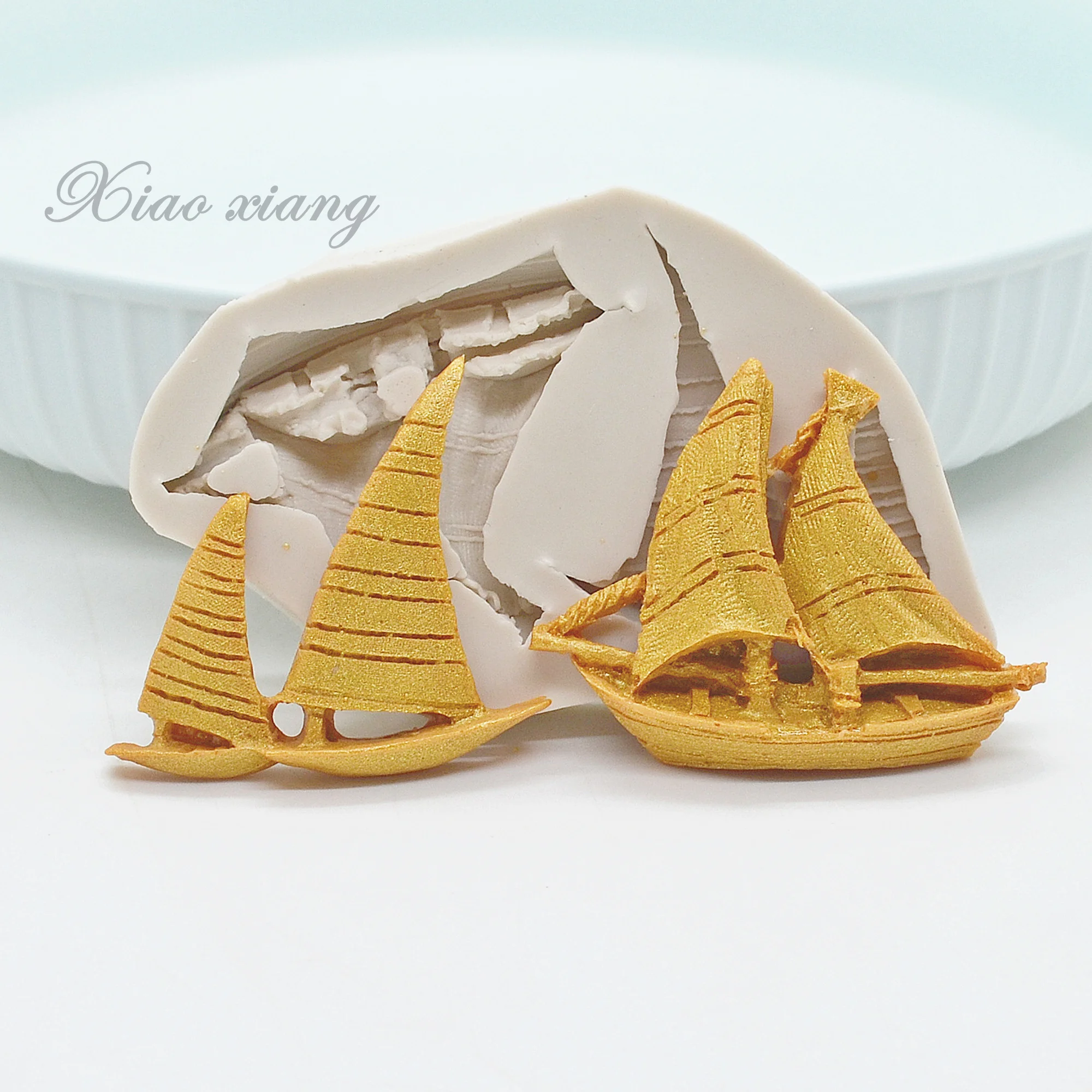 3D Boat Shape Fondant Molds Silicone Ship Cake Molds For Baking DIY Gum Paste Cupcake Chocolate Cake Decorating Tools M2105