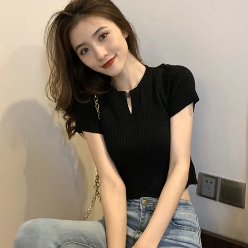 Solid color Knitted Tee V-neck sexy slim short T-shirt summer women's wild short knit short-sleeved T-shirt