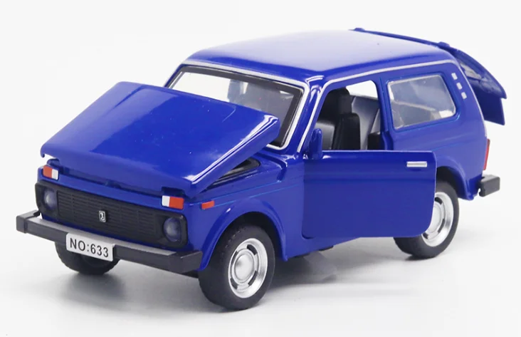 1:32 Classic Car Russia LADA NIVA Alloy Car Diecasts Toy Vehicles Metal Toy Car Model Simulation Childrens Toy Gift Collection