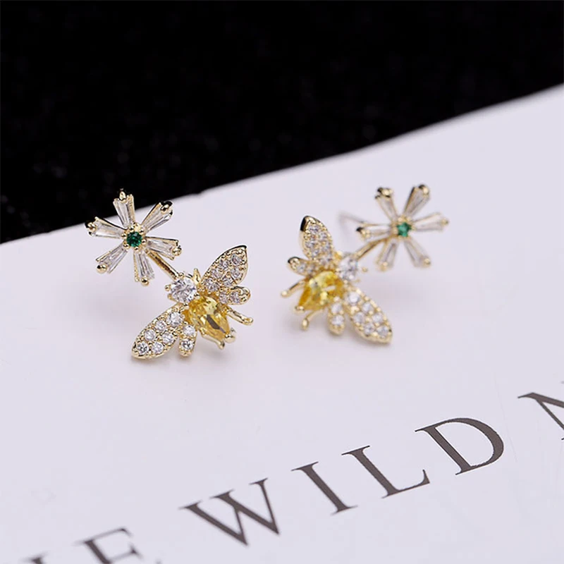 Huitan Cute & Stylish Flower Bee Shape Women Stud Earring Gold/Silver Color Party Daily Wear Gift for Girlfriend Fashion Jewelry