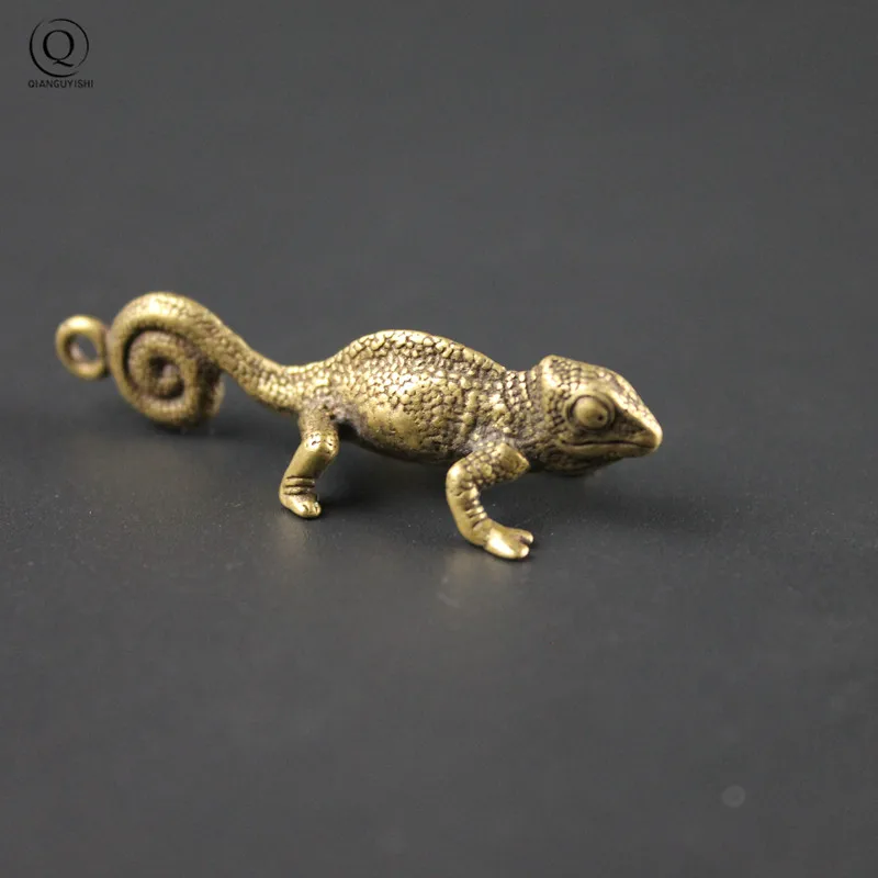 Antique Bronze Tropical Desert Animal Chameleon Lizard Key Chains Keychains Holder Punk Animal Jewelry Girls Bag Car Charms Gift