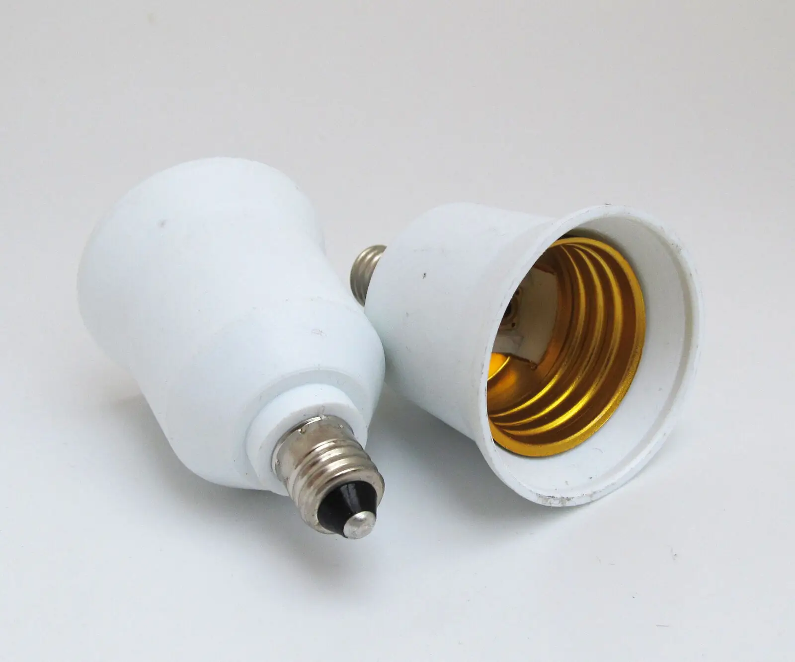 1pc E11 To E26/E27 Lampholder Bulbs Converter Candelabra Light Base Socket White