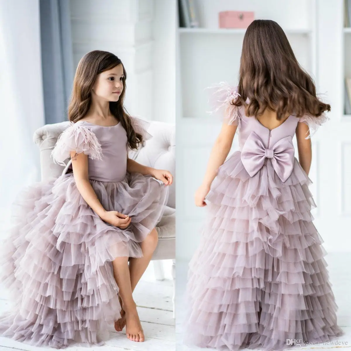 Vintage Flower Girls Dresses Jewel Short Sleeves Hi-Lo Lace Appliques Lovely Kids Formal Wear Backless Tiers Girls Pageant Gowns